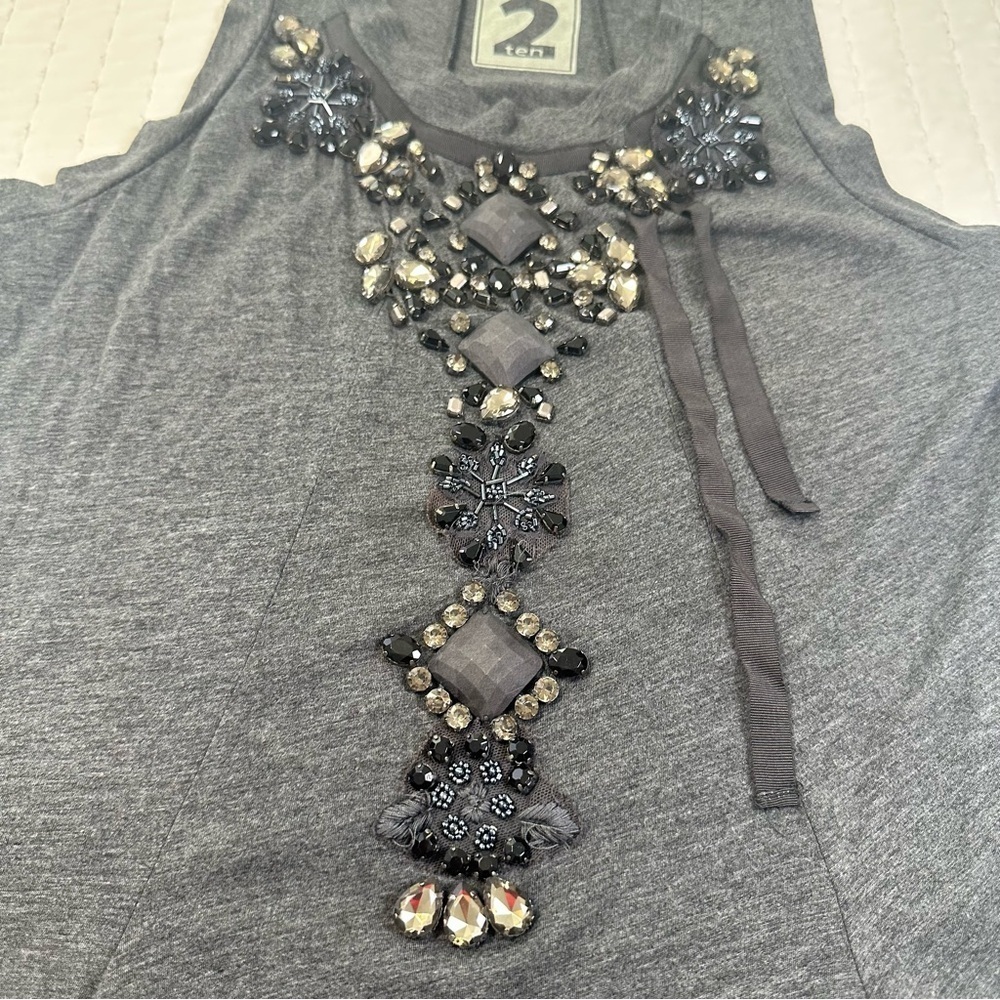 Gray Sleeveless Beaded Mini Dress with 2 Front Pockets - Picture 5 of 12